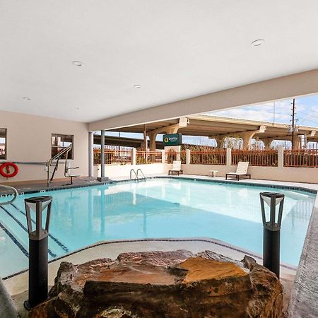 Quality Inn & Suites Cypress Extérieur photo