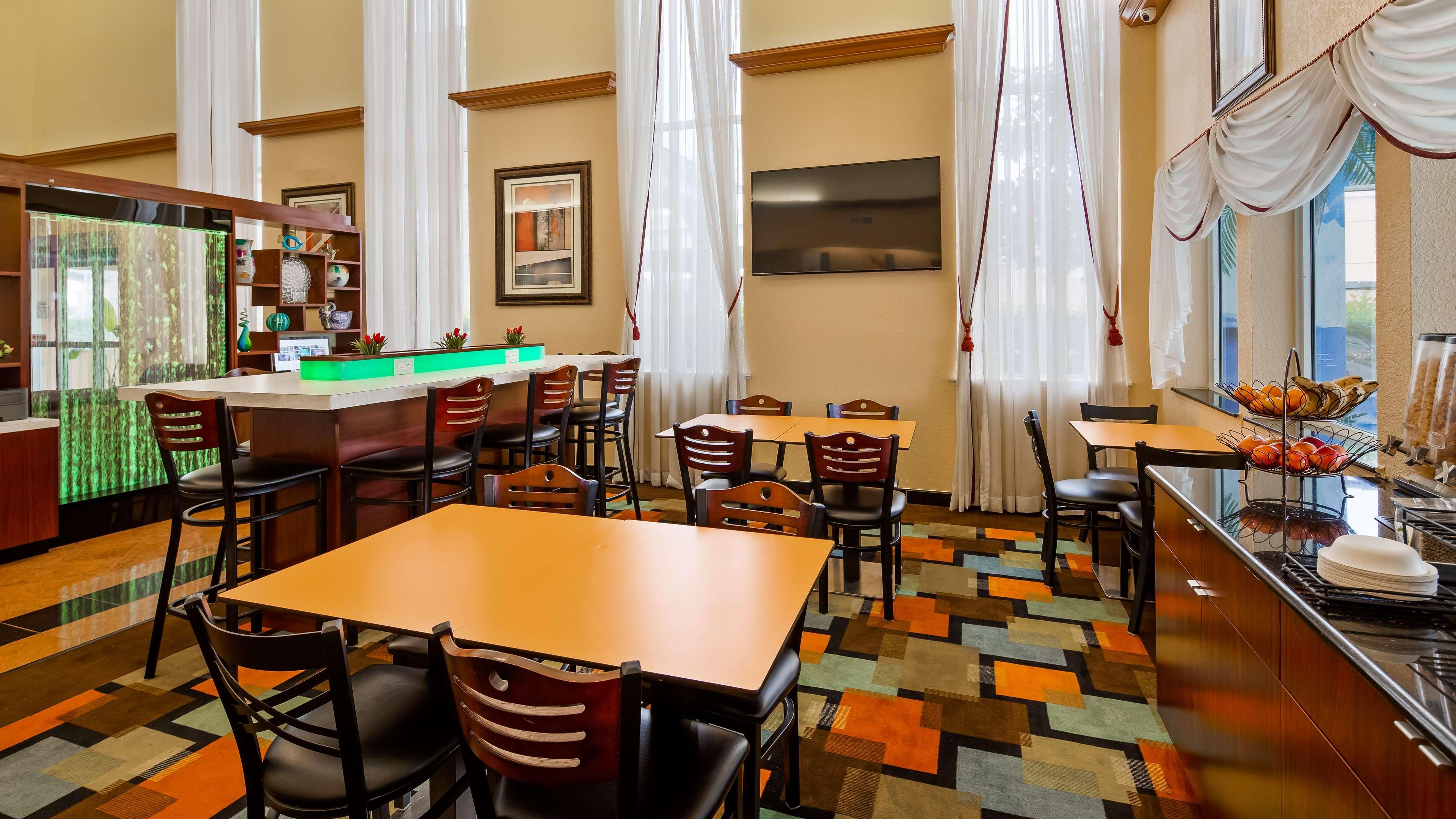 Quality Inn & Suites Cypress Extérieur photo