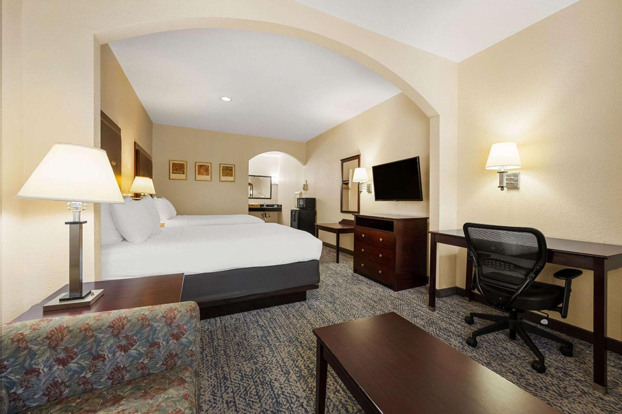 Quality Inn & Suites Cypress Extérieur photo
